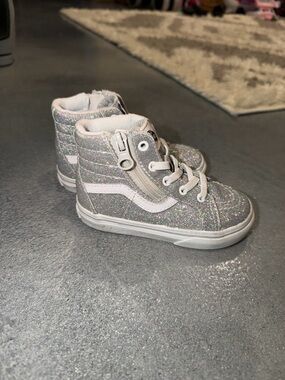 Vans Kids Silver Glitter High-Top Sneakers with Side Zip and Lace